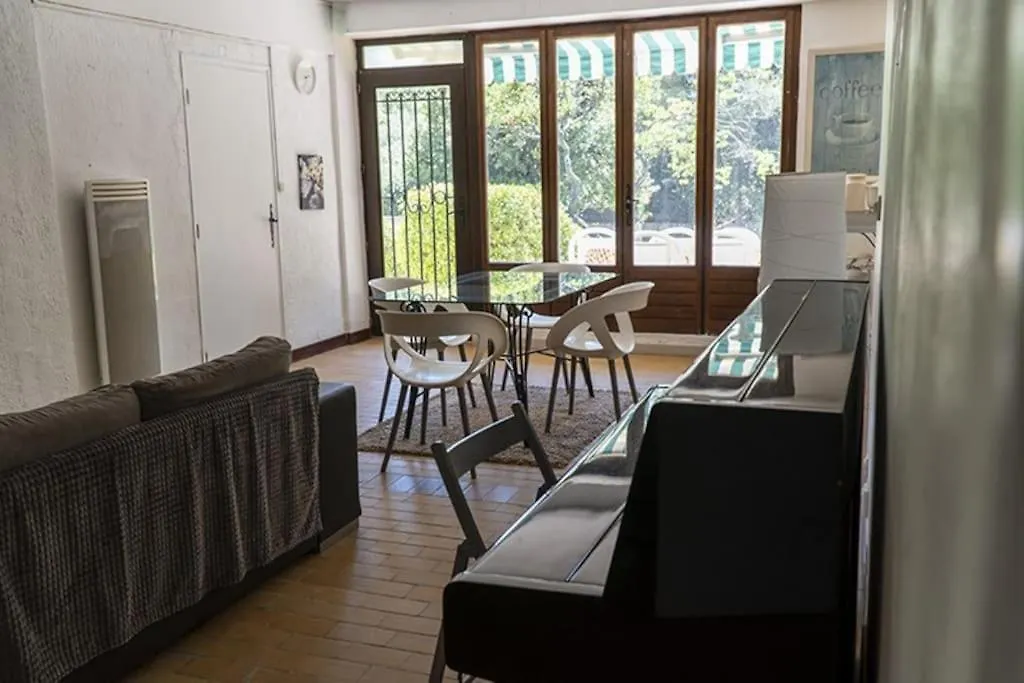Appartement Charmant Rez De Villa Climatise Renove, 90M2 Avec Parking Cassis