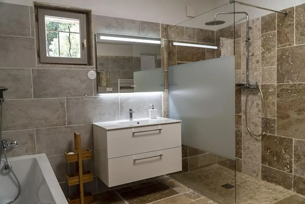 Appartement Charmant Rez De Villa Climatise Renove, 90M2 Avec Parking Cassis